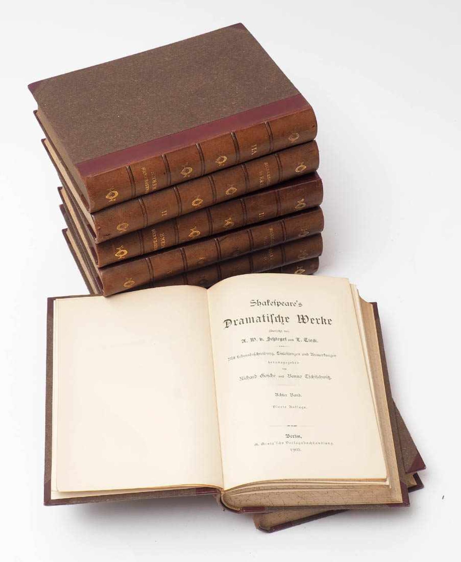 Shakespeare, W.: Werke 8 Bde., Grote, Berlin 1905. Halbledereinband mit goldgeprägtem Rücken. - Bild 2 aus 3