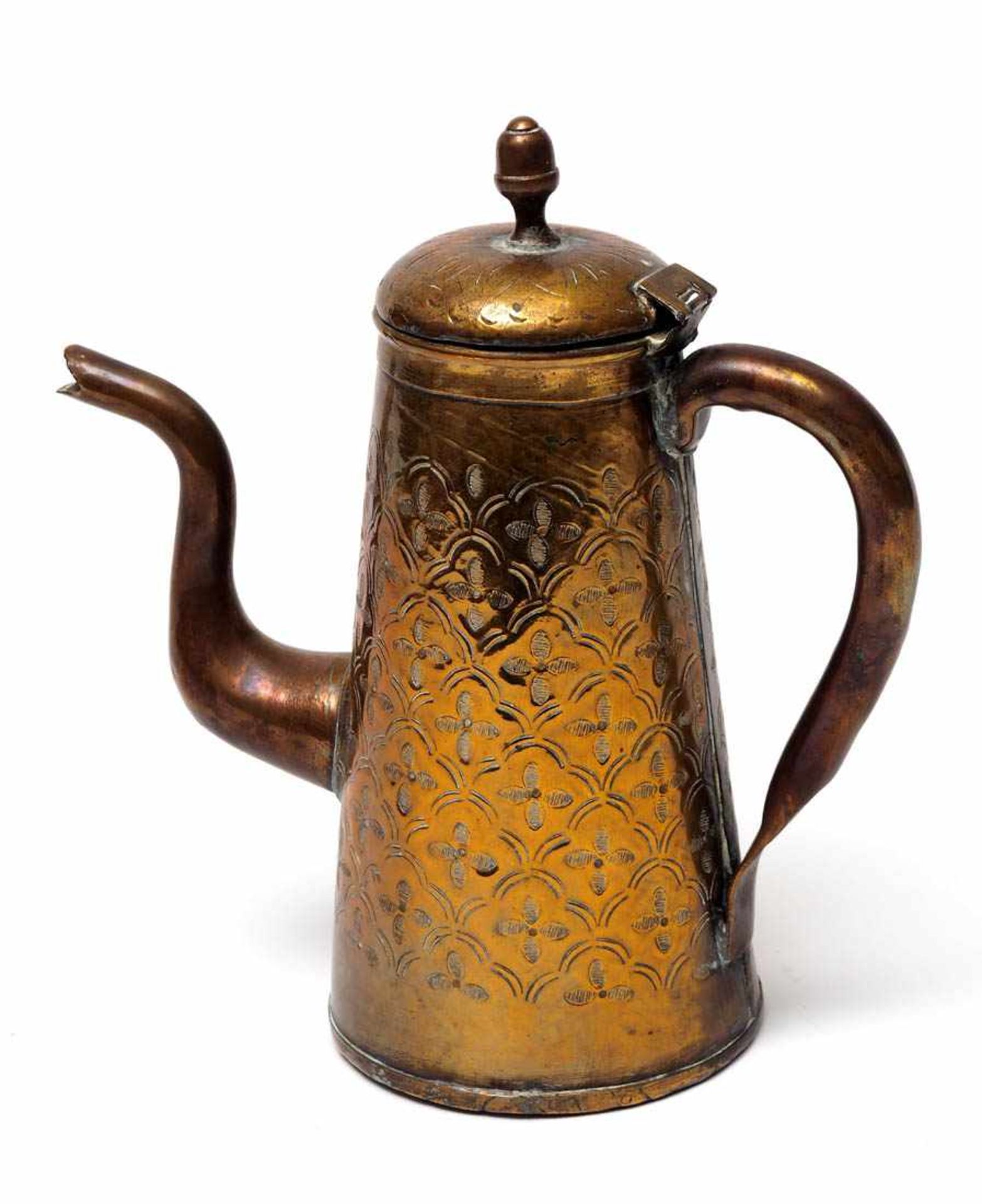 Mokkakanne, orientalisch Mit reliefierten BLüten. Kupfer und Messing. H.24cm.