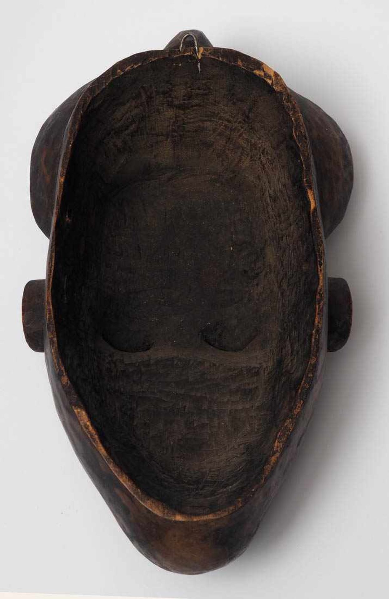 Tanzmaske, Afrika Holz, geschnitzt. Gebrauchsspuren. H.28cm. - Bild 3 aus 3