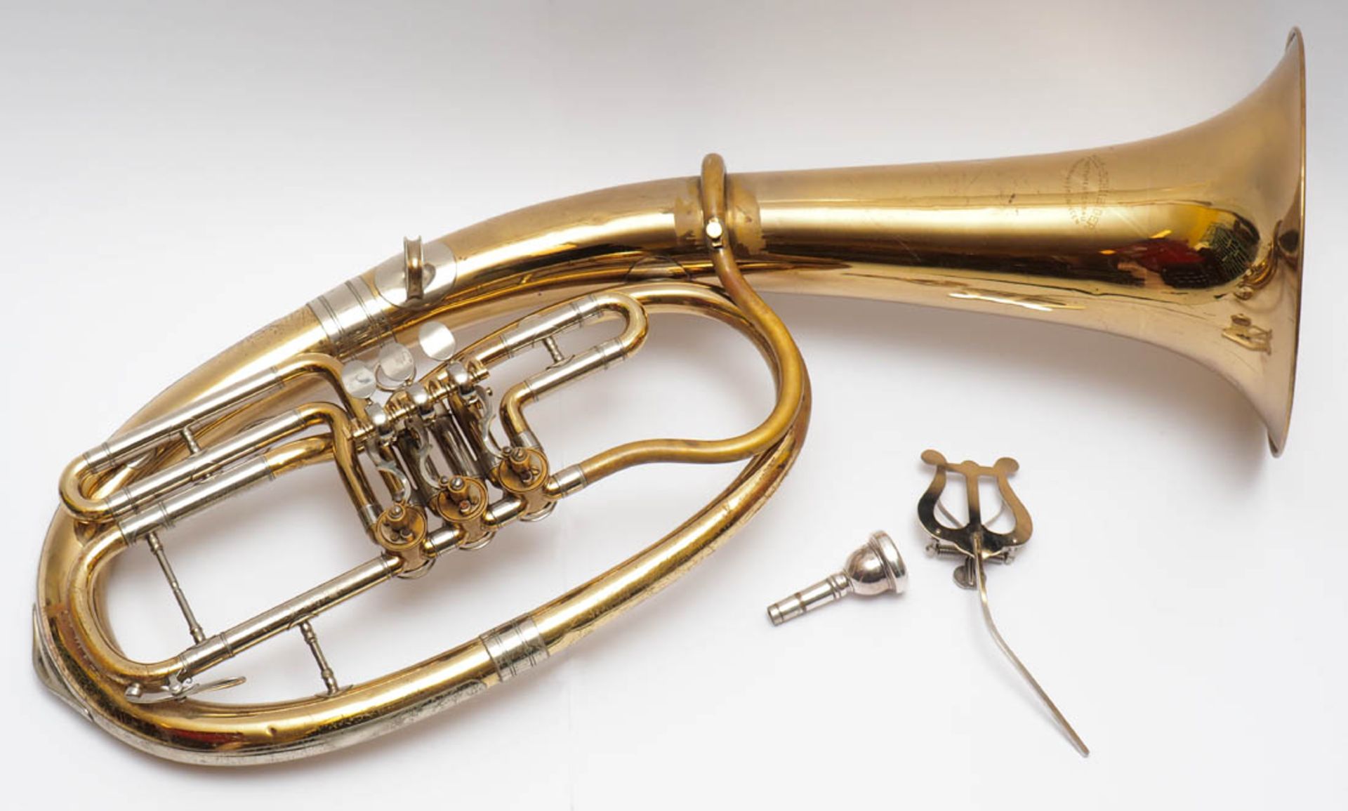 Tenorhorn Musik-Schneider Instrumentenbau, Mössingen. Silberfarbenes Mundstück. Im originalen