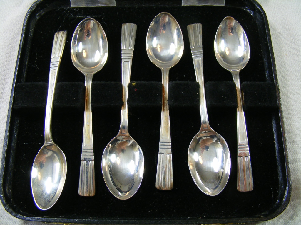 Cased set of silver Coffee Spoons