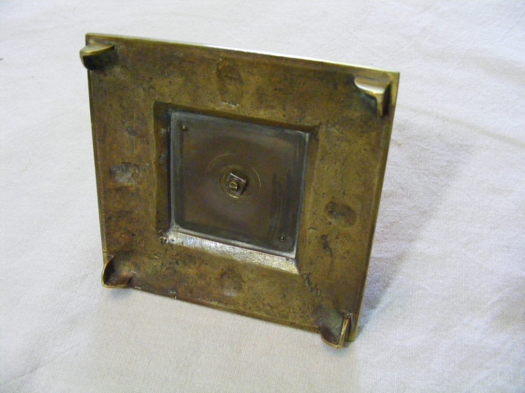 Ornate brass Inkwell - Image 6 of 9