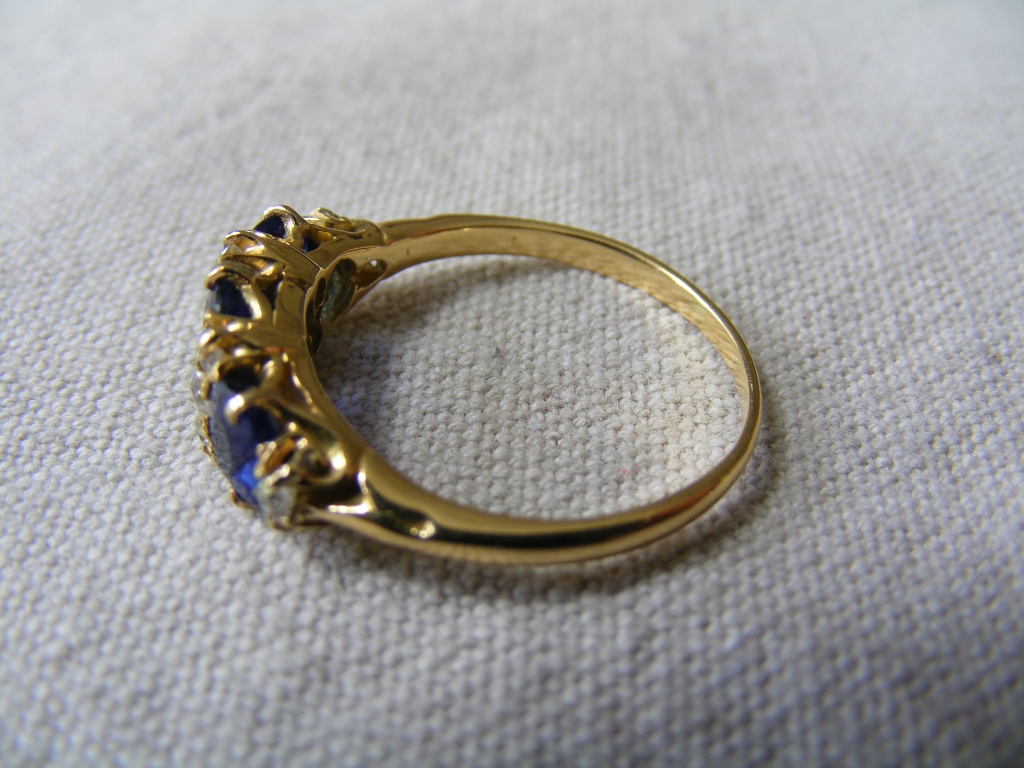 Yellow Metal blue-stone Ring - Image 10 of 10