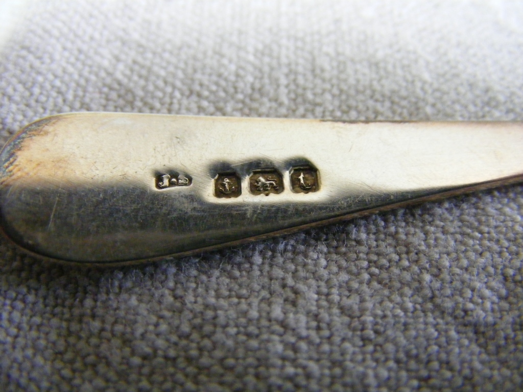 Cased set of silver Teaspoons and Sugar Tongs - Image 3 of 6