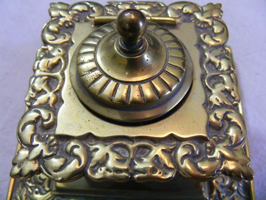 Ornate brass Inkwell - Image 9 of 9