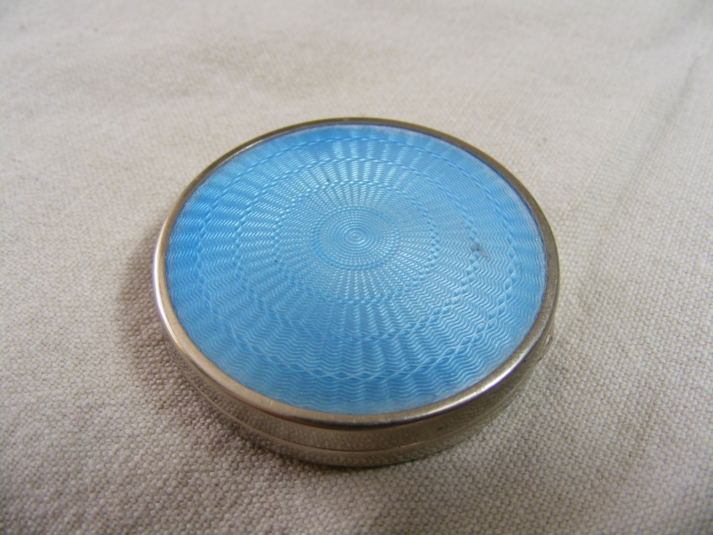 Guilloche Enamel miniature Compact