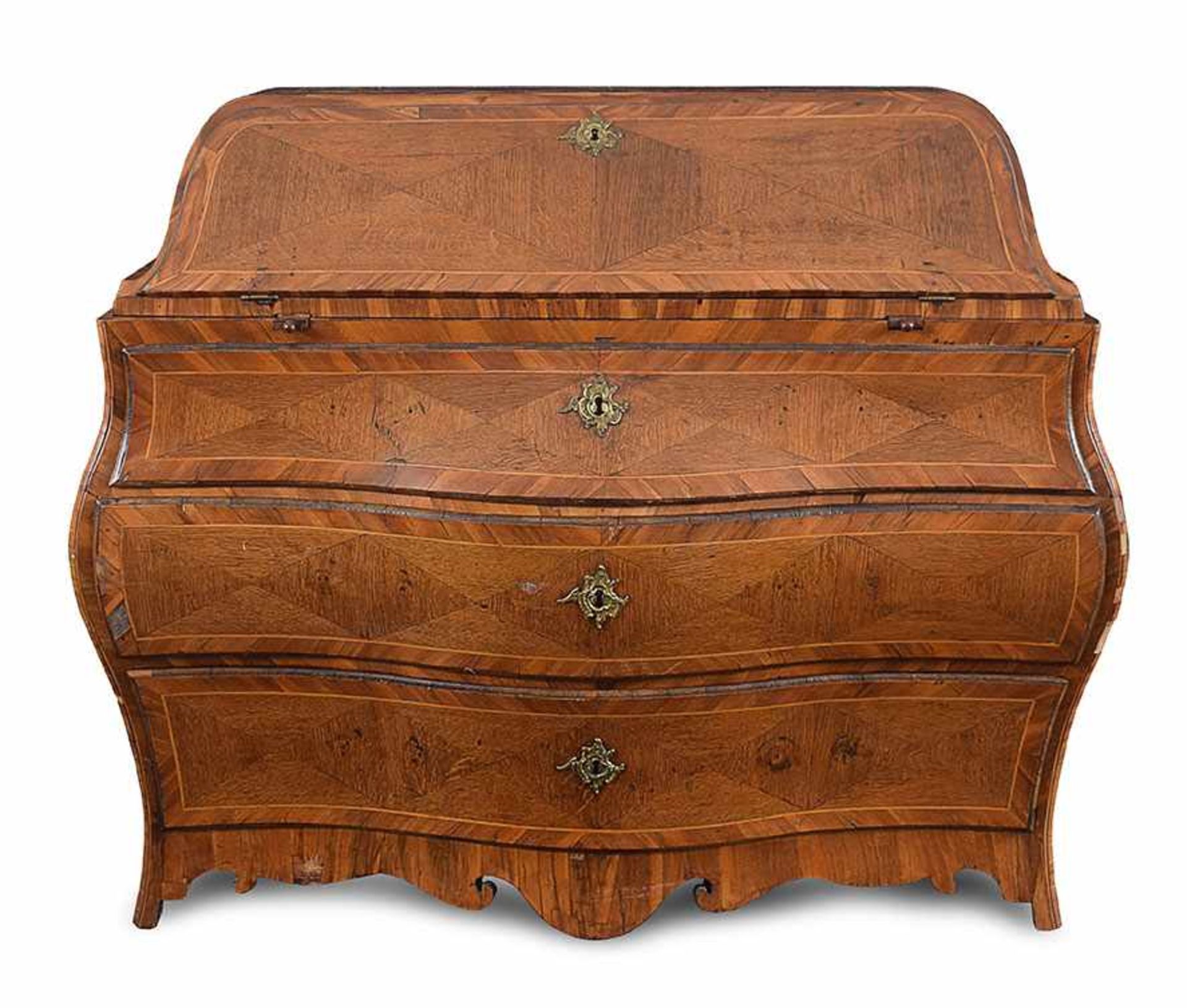 An elegant walnut bureau 18th century, 105x130x60cm.