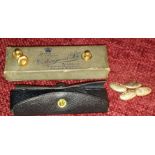 3 18ct gold studs by Collingwood & Sons with pouch & box together with 2 9ct gold cuff links