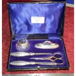 Birmingham silver handled manicure set in original fitted case