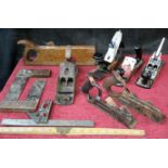 Selection of vintage joiners planes to include Stanley & Rabone