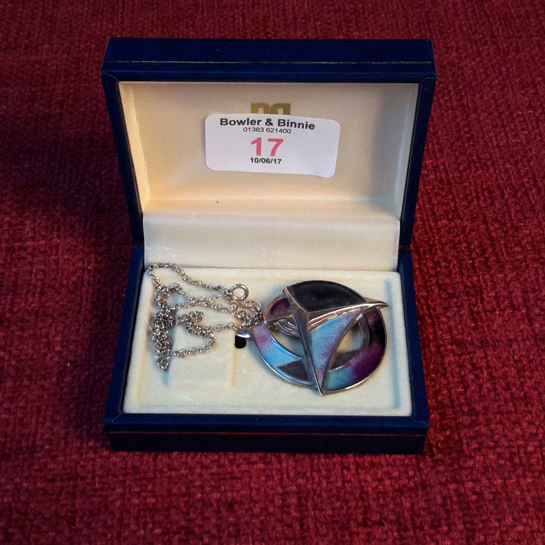 Silver & enamel deco design pendant with silver necklace