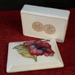 William Moorcroft trinket box with impessed stamp & stickers to the base, 4.5x12.9cm