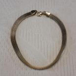 9ct gold ladies bracelet