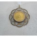 1889 full sovereign in a fitted 9ct gold pendant