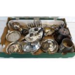 A box of silver plated & EP wares to include cutlery, tea/coffee pots & napkin rings etc