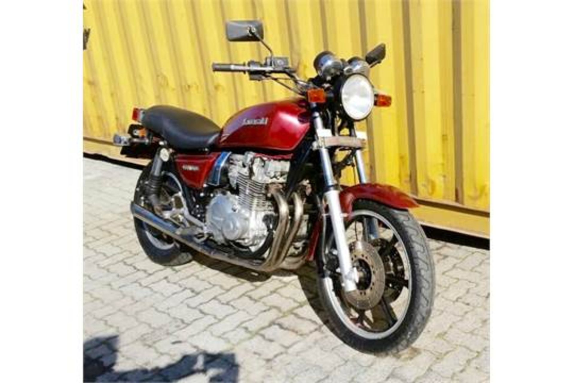 1982 Kawasaki Z1100 in Met Red - Bild 2 aus 4