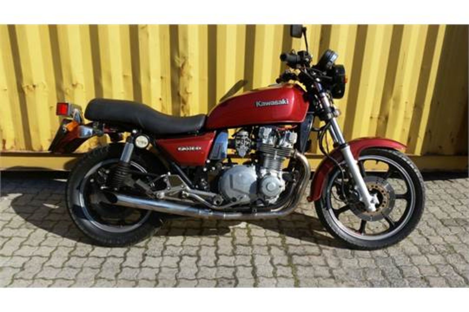 1982 Kawasaki Z1100 in Met Red - Bild 3 aus 4