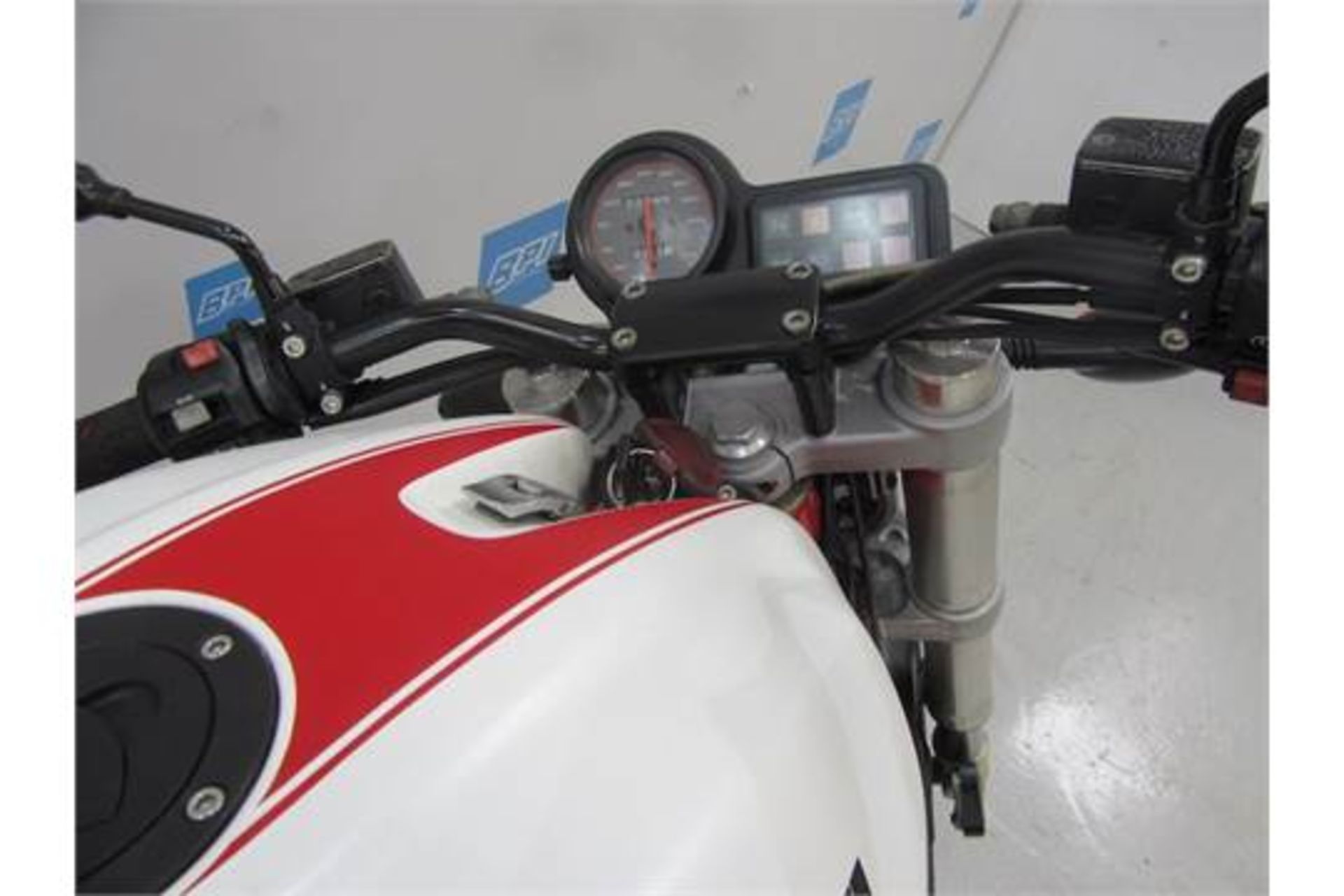 2000 Ducati Monster M600 - Bild 5 aus 5