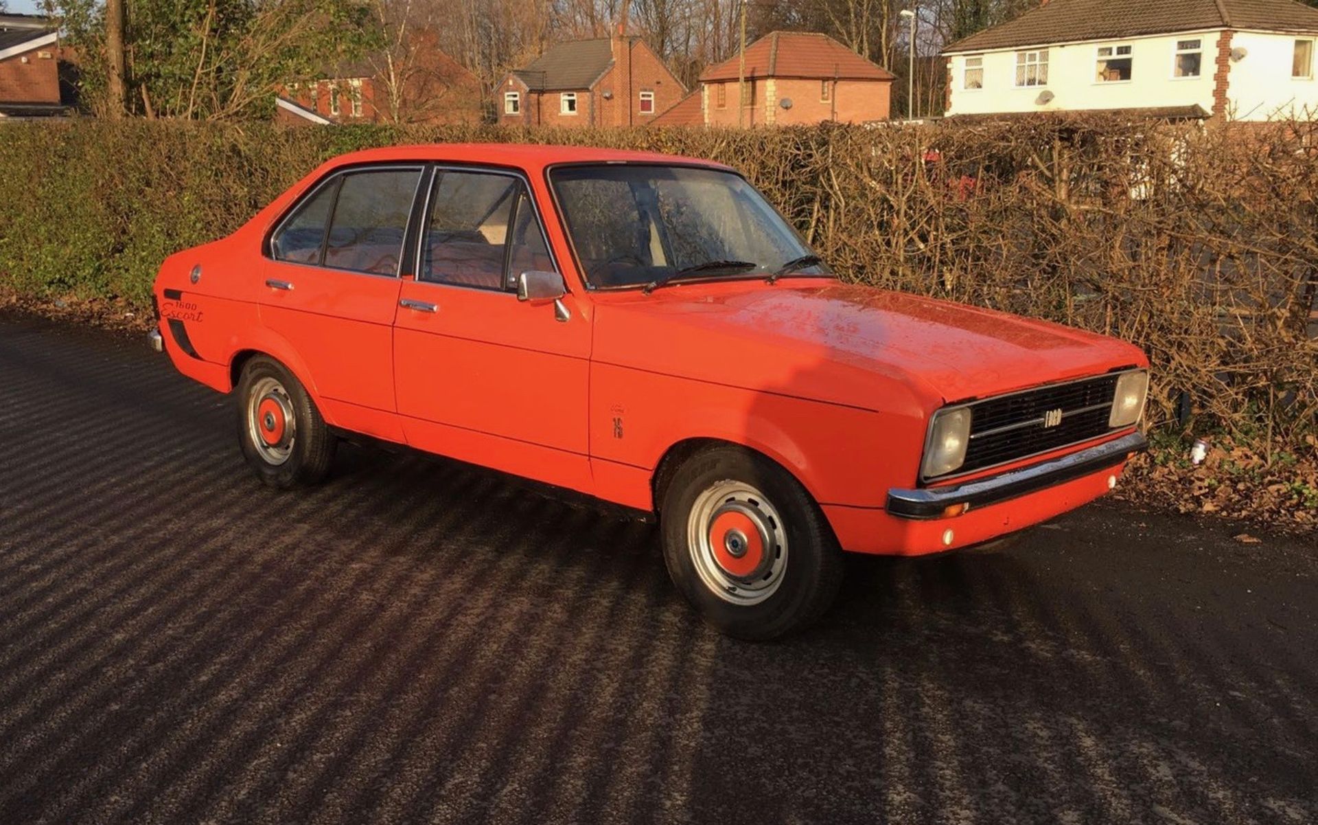 1976 Escort MK2 1.6 - {055548}