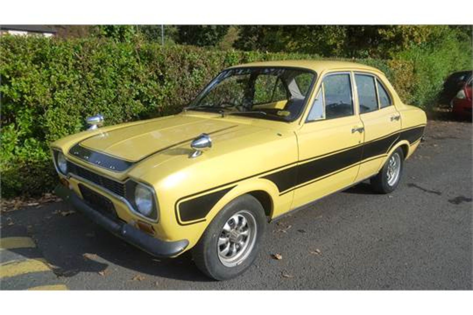 1974 Ford Escort MK1 1.6 Auto 4dr - Image 4 of 10