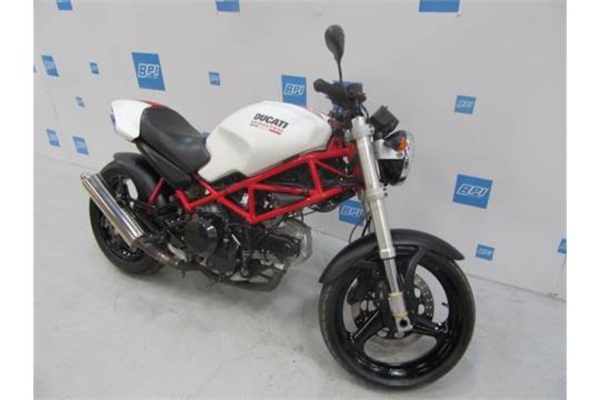 2000 Ducati Monster M600 - Bild 4 aus 5