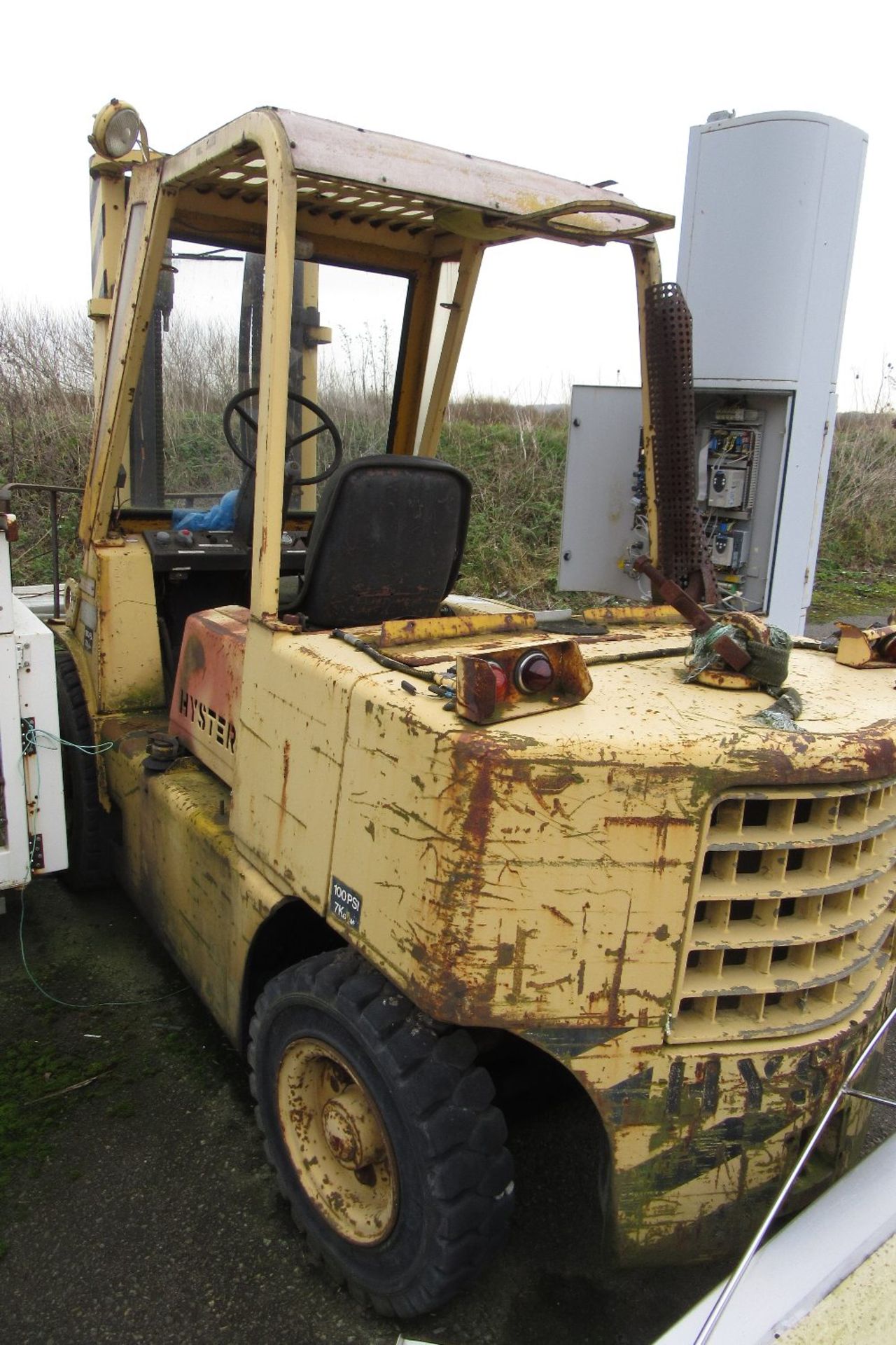 Hyster Diesel Forklift Truck, Capacity: 8000Lbs, Lift: 96", Yer of Manufacture: 1986 - Image 3 of 6