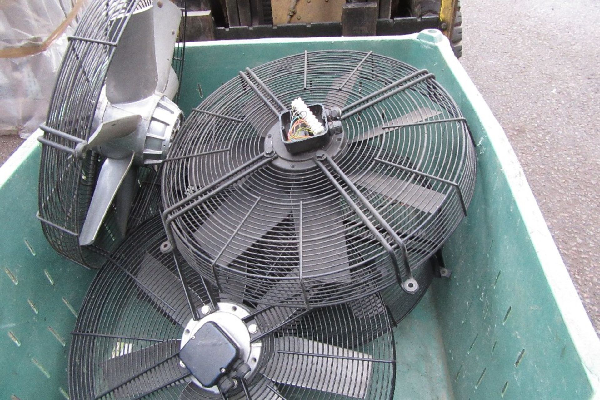 6 Ziehlabegg 1.35kW Electric Fans - Image 2 of 2