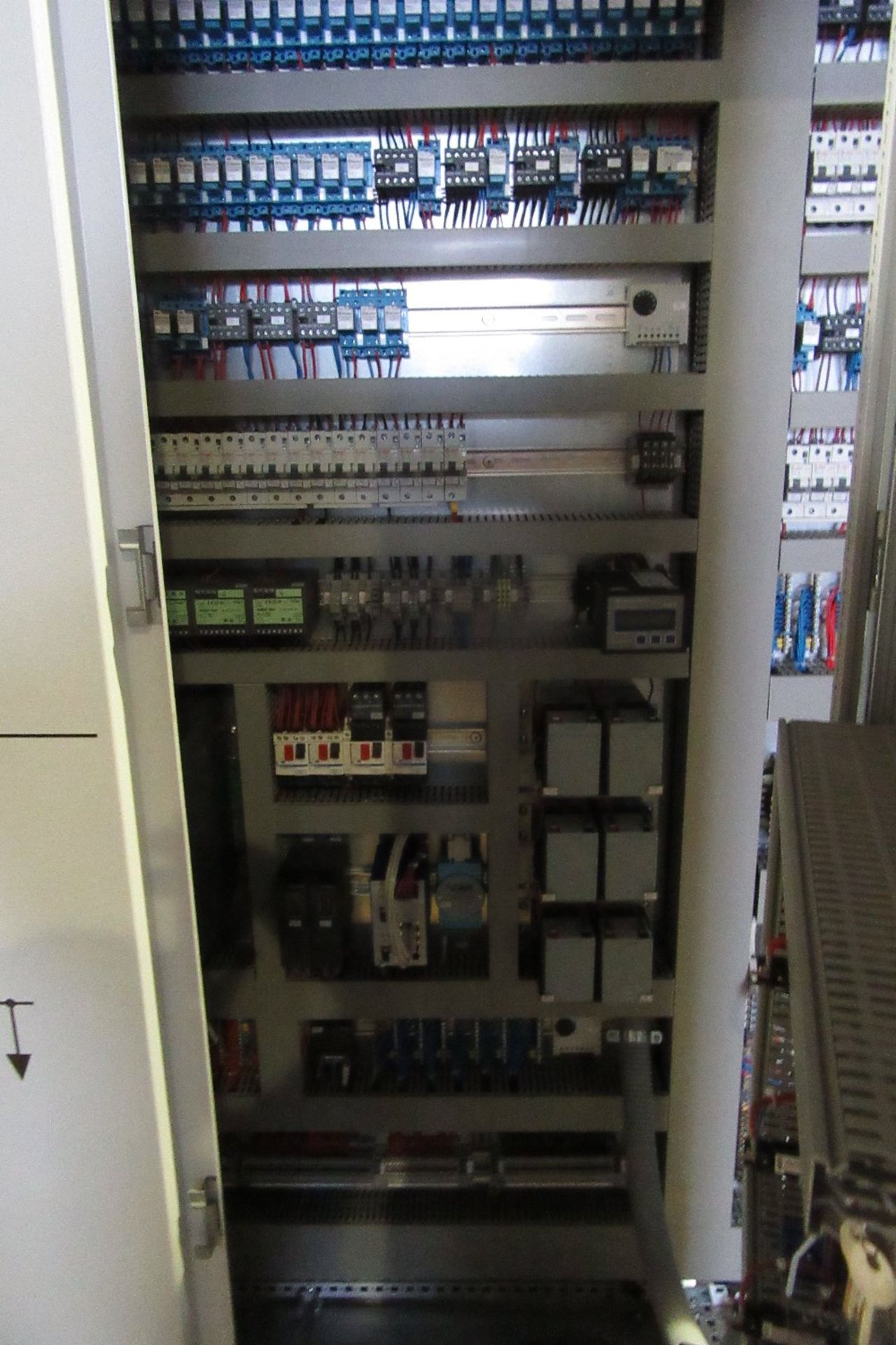 Woodward Power Solutions Station Transformer / Utility Feed Control Cabinet inc: Prometer KVAR Meter - Image 17 of 27