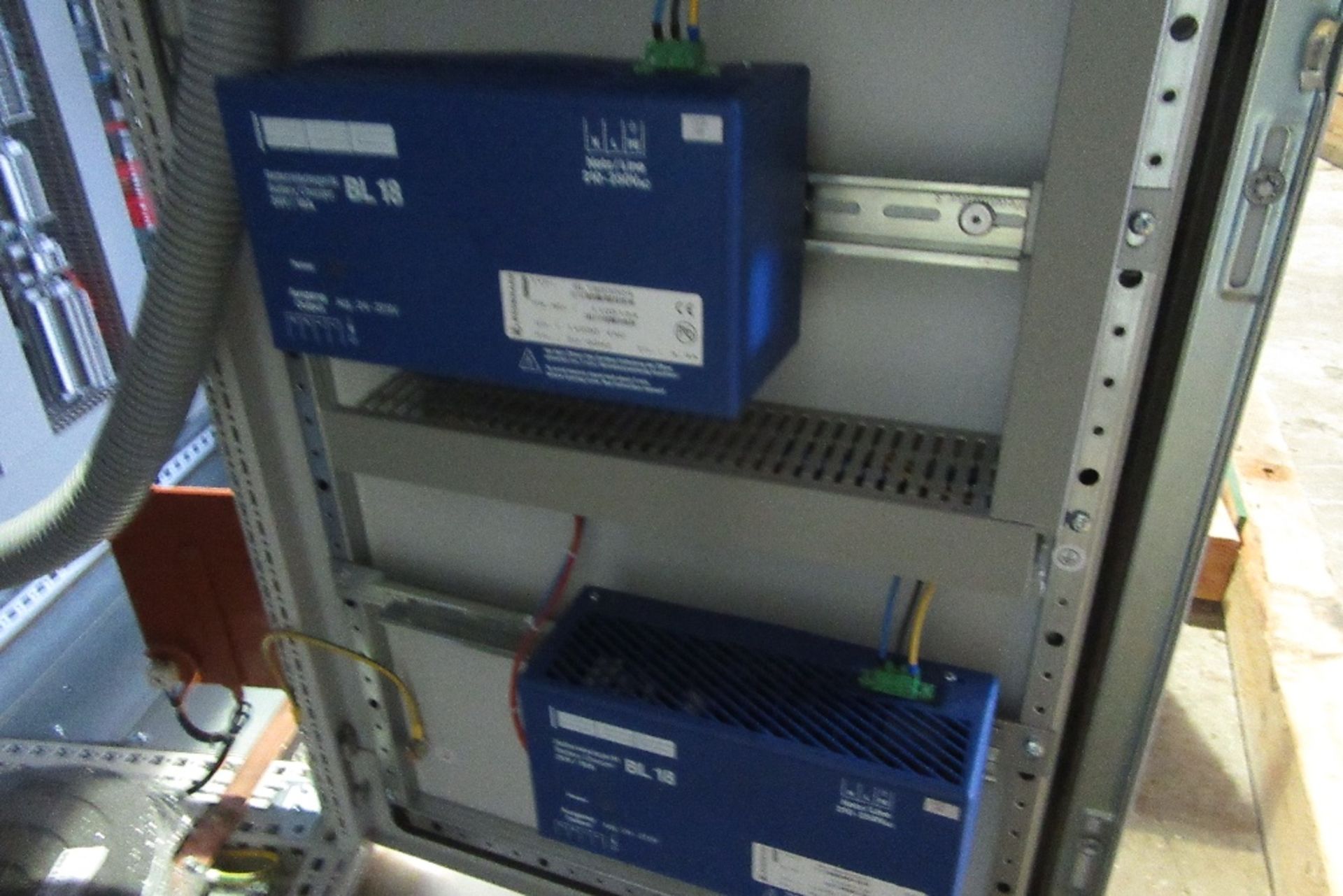 Woodward Power Solutions Station Transformer / Utility Feed Control Cabinet inc: Prometer KVAR Meter - Bild 27 aus 27