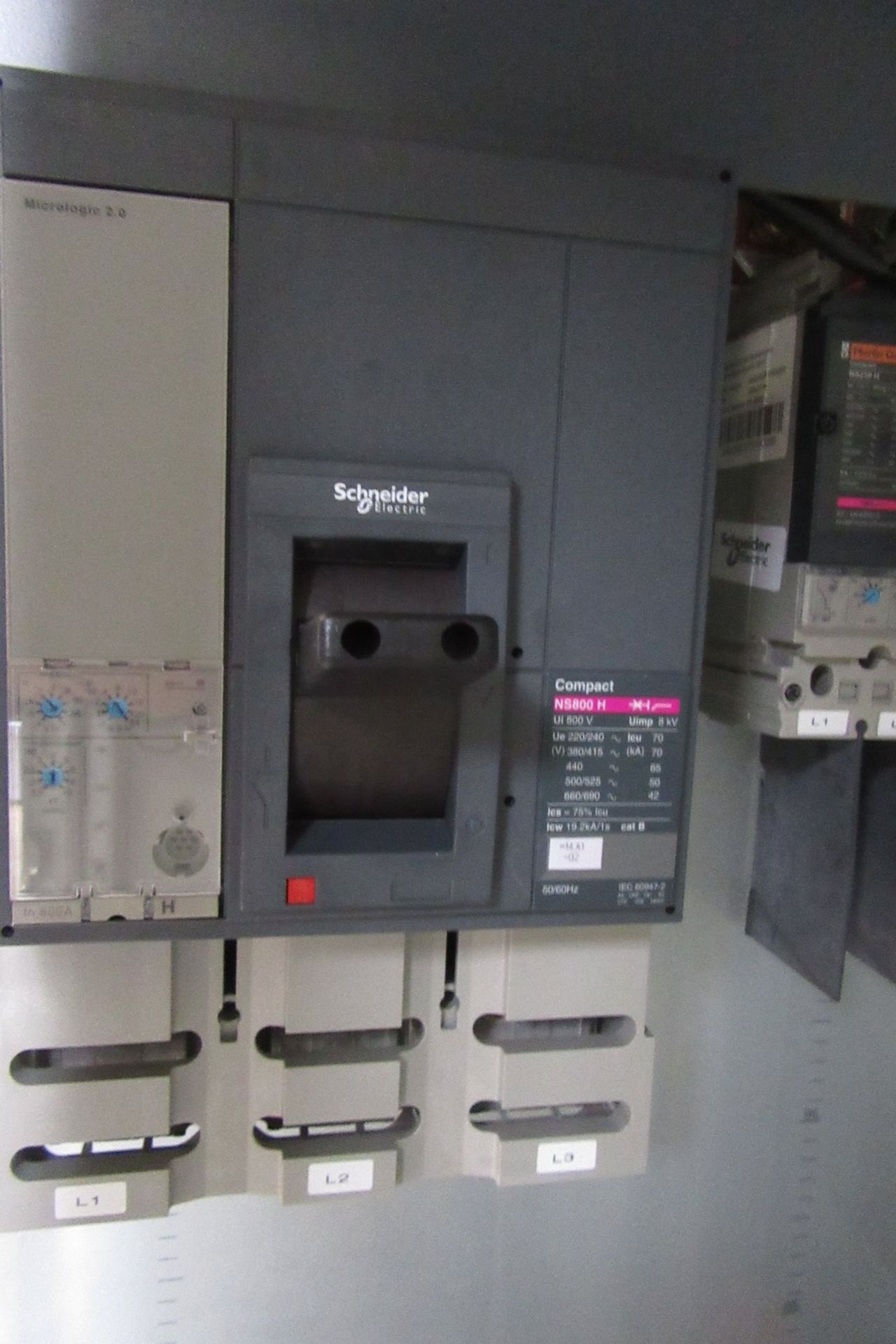 Woodward Power Solutions LV Station Auxilaries Control Cabinet inc: Schneider NS800H, Siemens Simati - Bild 14 aus 17