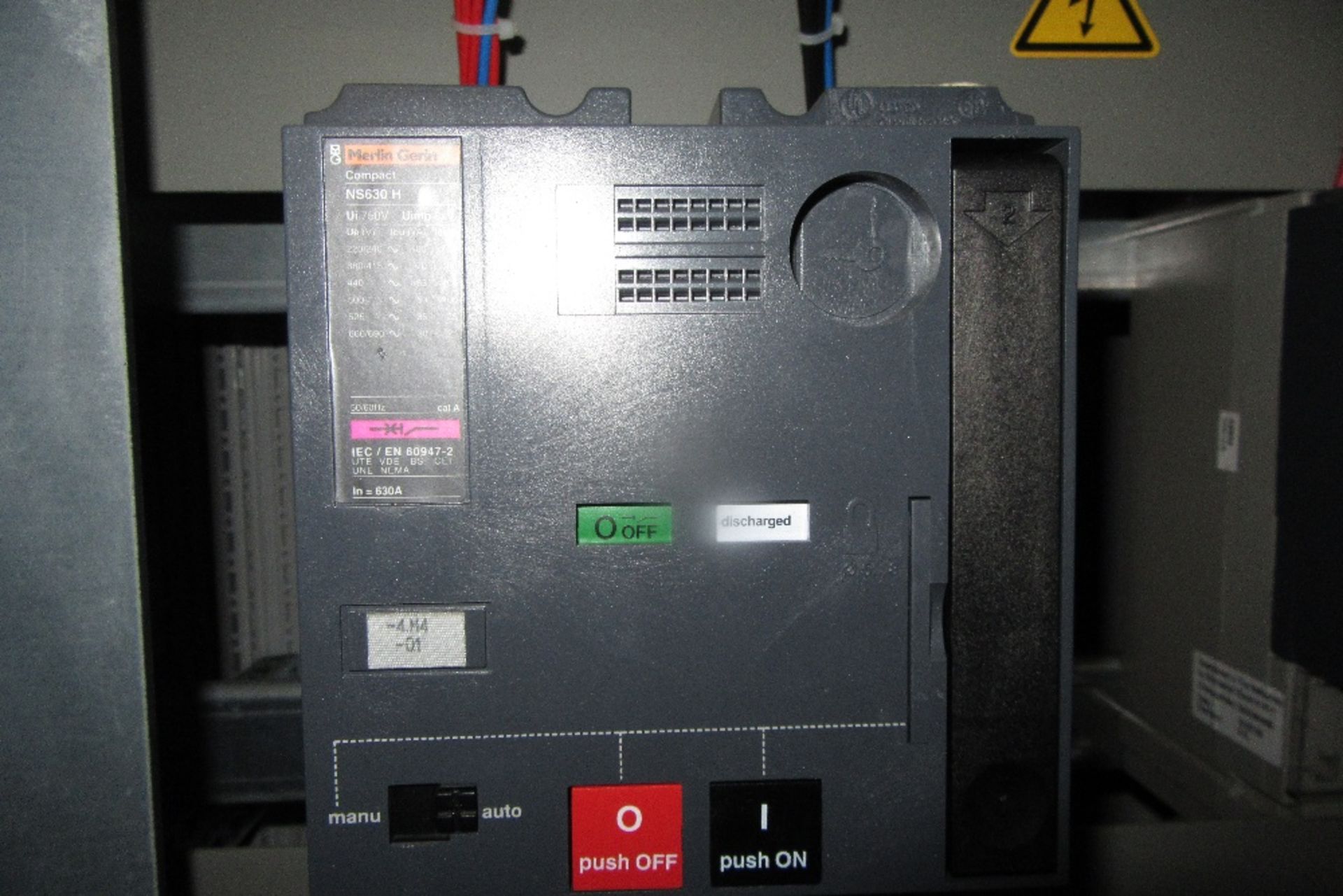 Woodward Power Solutions Feeder Engine / Station Transformer Control Cabinet inc: Merlin Gerin Compa - Bild 7 aus 16