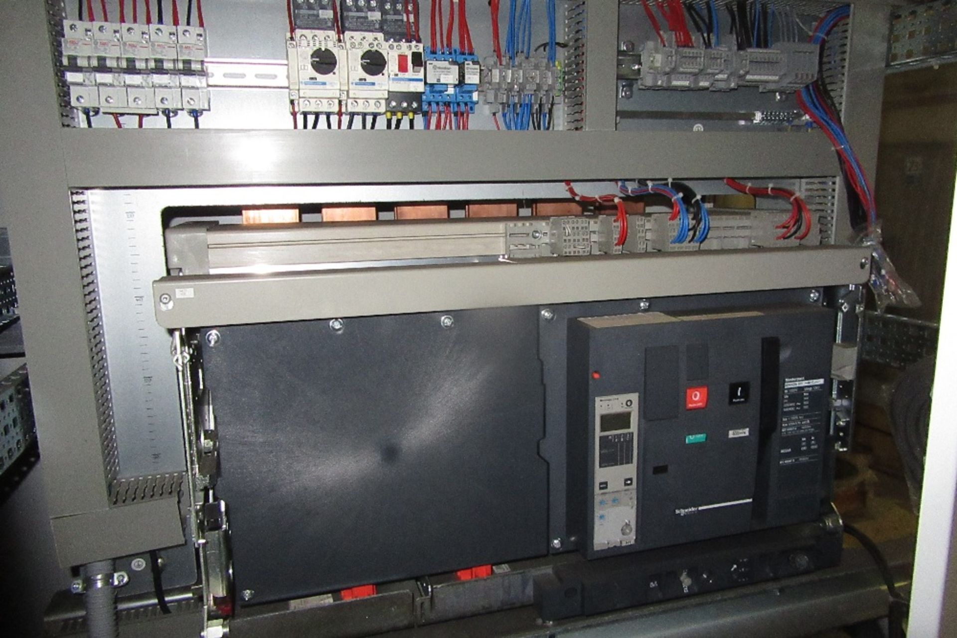 Woodward Power Solutions Feeder Engine / Station Transformer Control Cabinet inc: Merlin Gerin Compa - Bild 10 aus 14