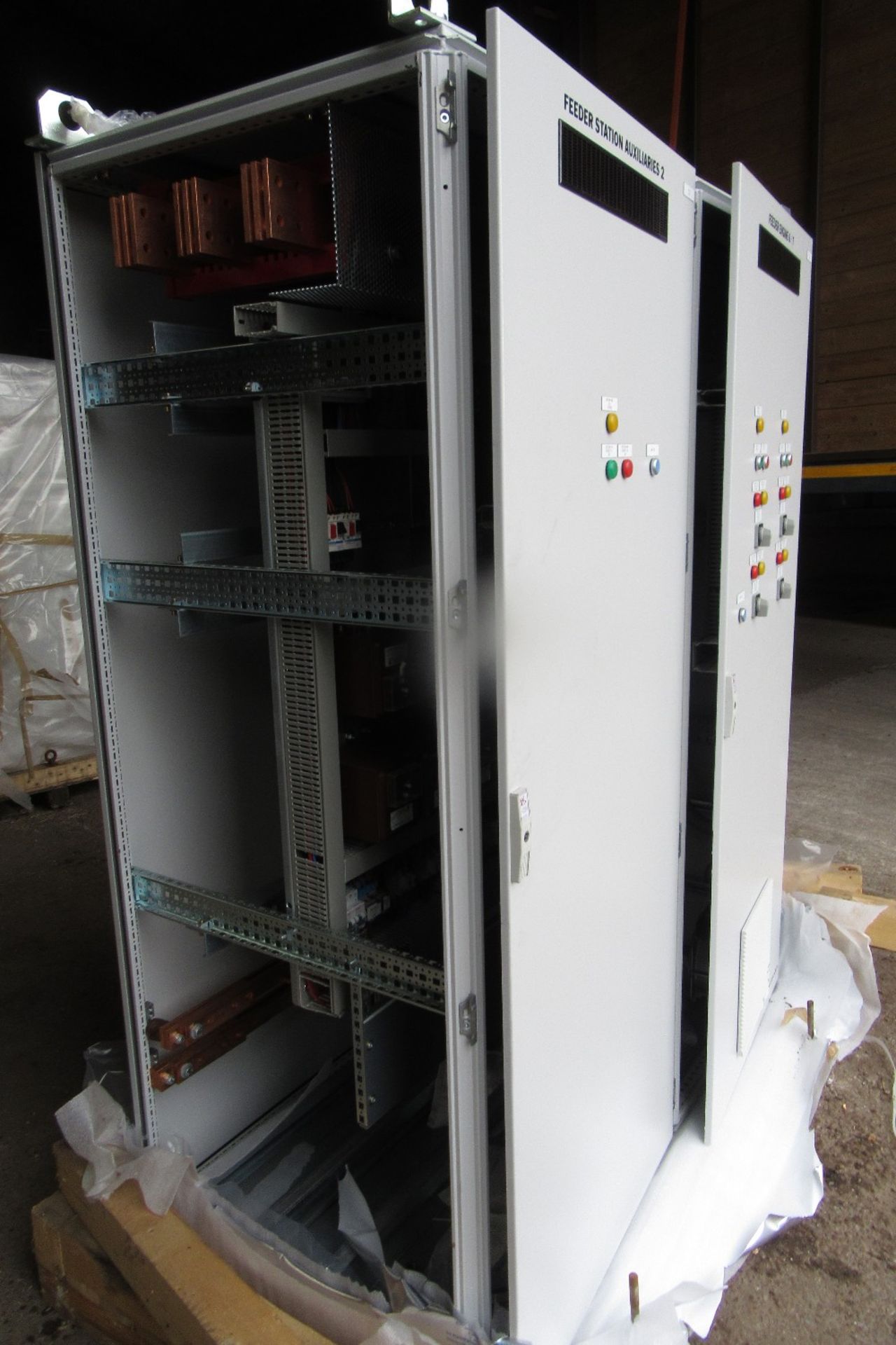 Woodward Power Solutions Feeder Station Control Cabinet inc: Merlin Gerin NS100H, Scneider Compact N - Bild 2 aus 16