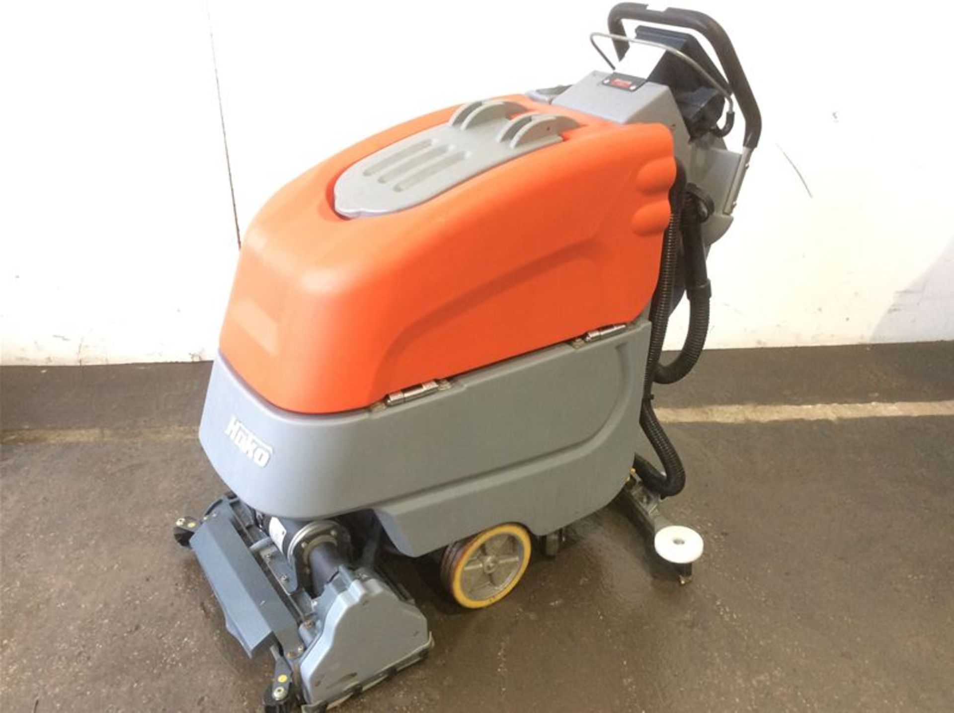 HAKO SCRUBMASTER B45 CL WALK BEHIND SCRUBBER DRYER - BATTERY OPERATED