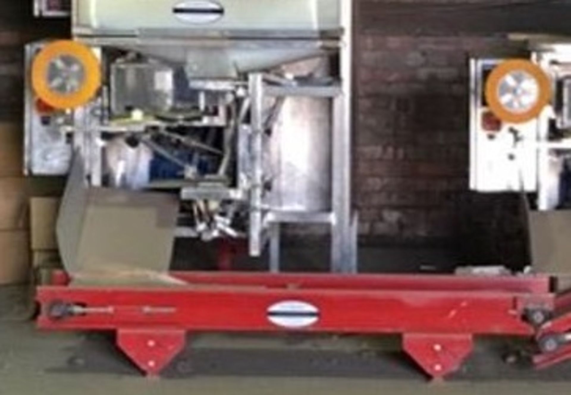 Horizontal Packs Conveyor Belt, Length: 1.8m, Width: 0.6m (Please Note All Bids Are Subject To Vend