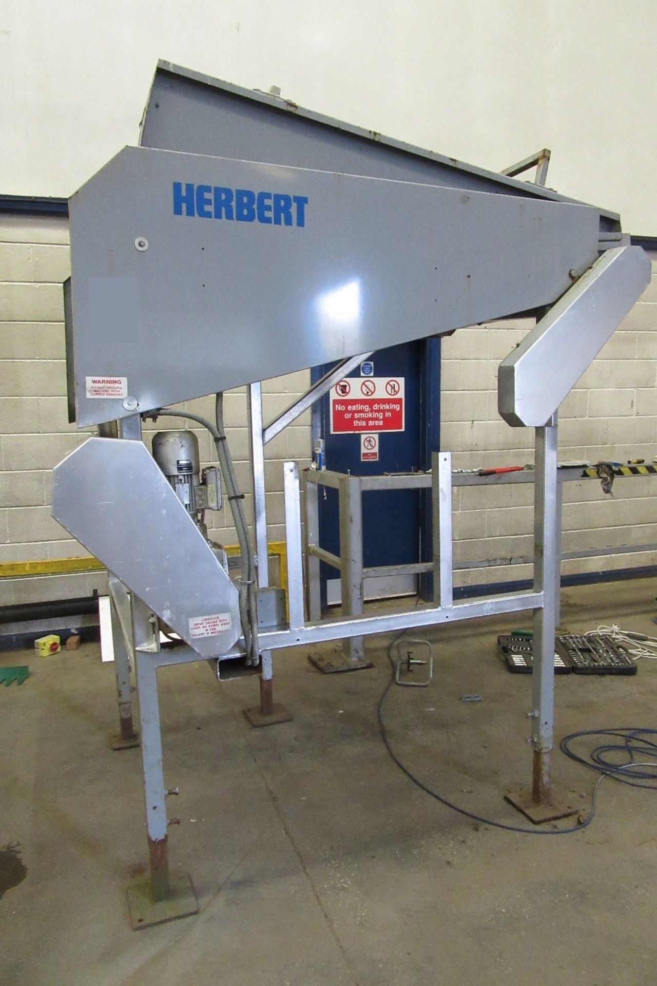 Herbert Stainless Steel Even Flow Hopper, 950mm Wide