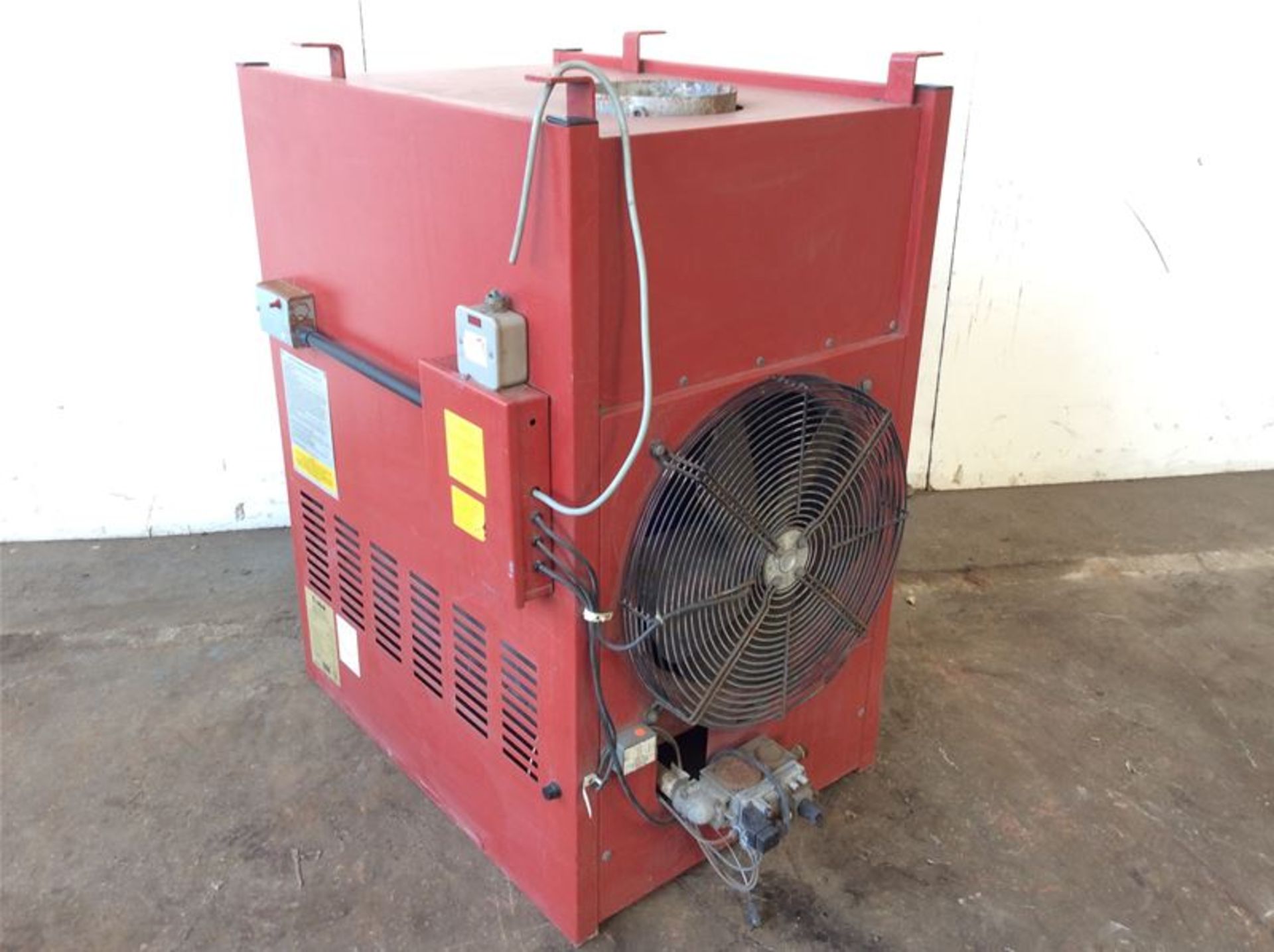 COMBAT CUHA 120 NATURAL GAS FIRED AIR SPACE HEATER - 33KW - Image 2 of 4