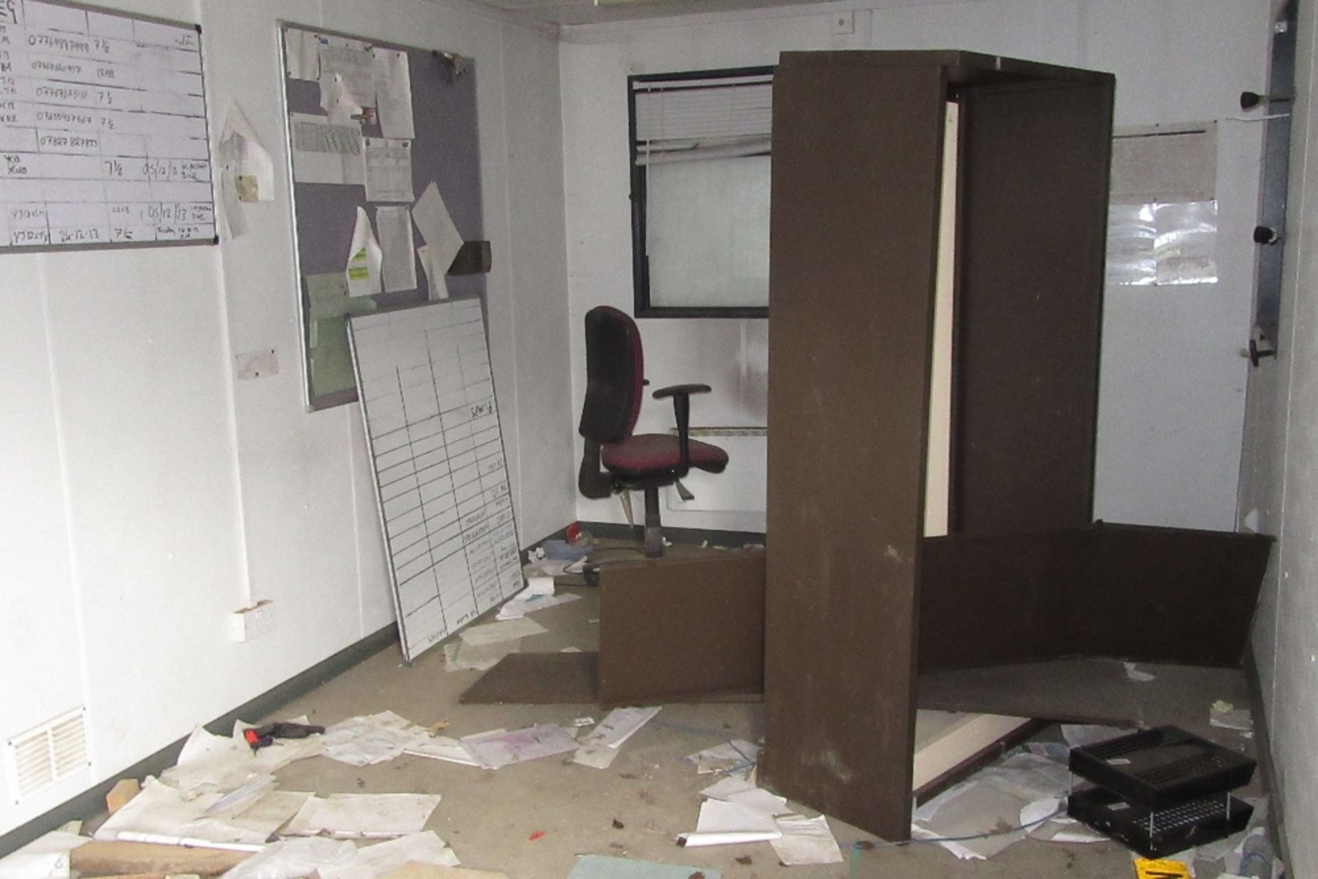BBA1455 32ft x 10ft Anti Vandal Office - Image 4 of 7