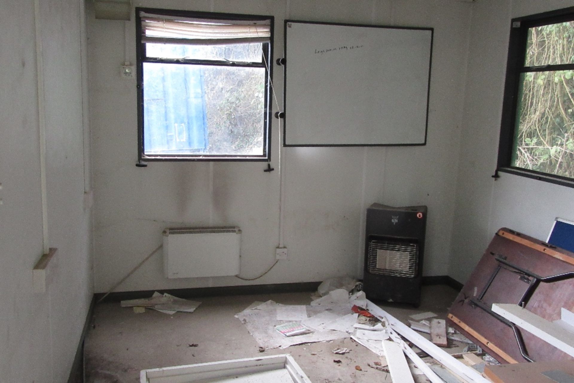 BBA1455 32ft x 10ft Anti Vandal Office - Image 3 of 7