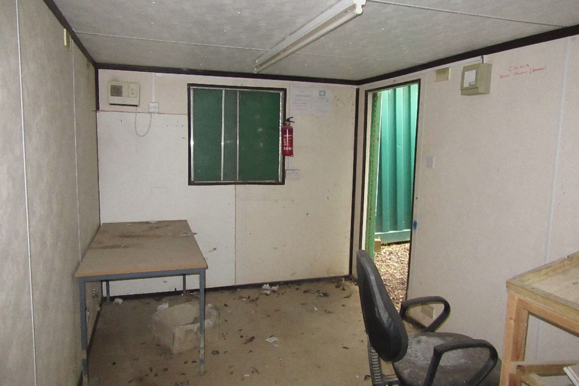 A412852 21ft x 8ft Anti Vandal Office - Image 8 of 8