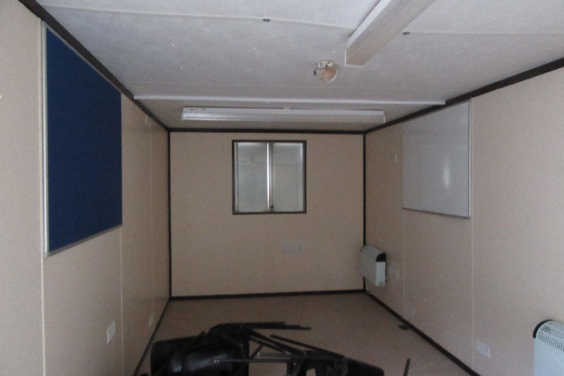 A449446 21ft x 8ft Anti Vandal Office - Image 6 of 7
