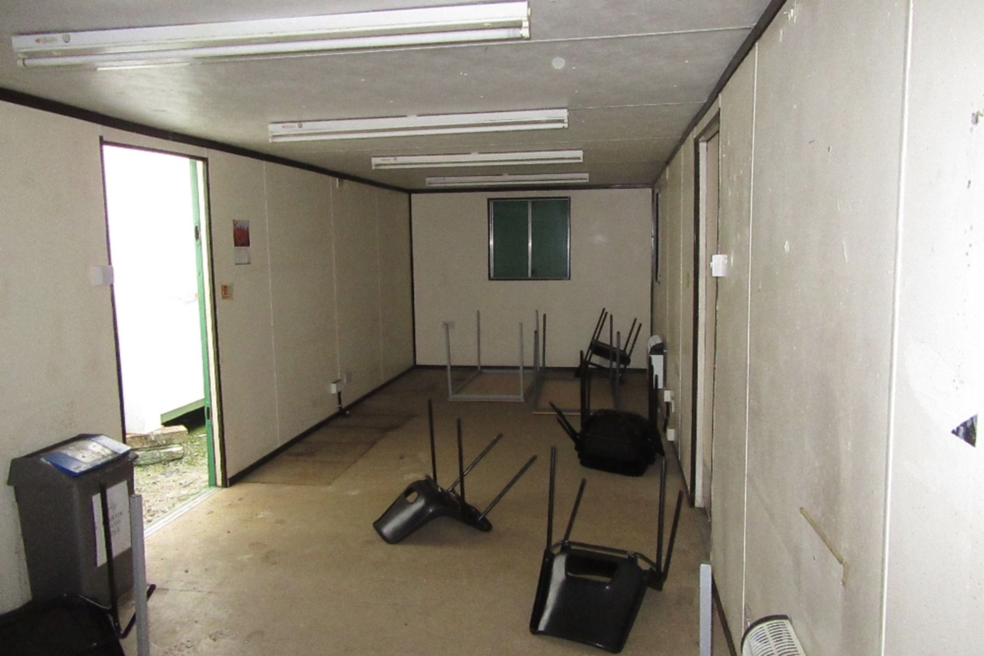 A404690 32ft x 10ft Anti Vandal Office - Image 3 of 5