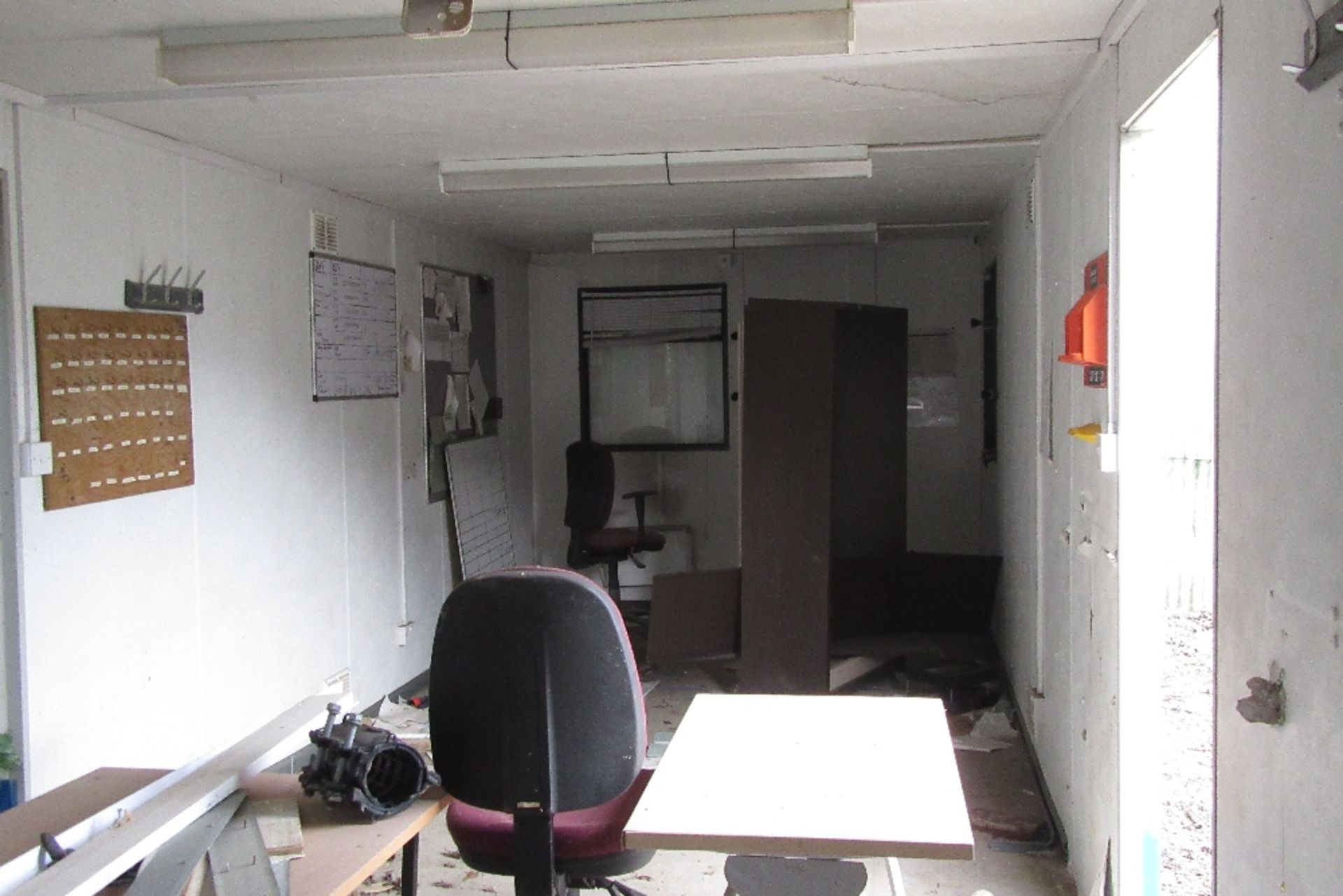 BBA1455 32ft x 10ft Anti Vandal Office - Image 6 of 7