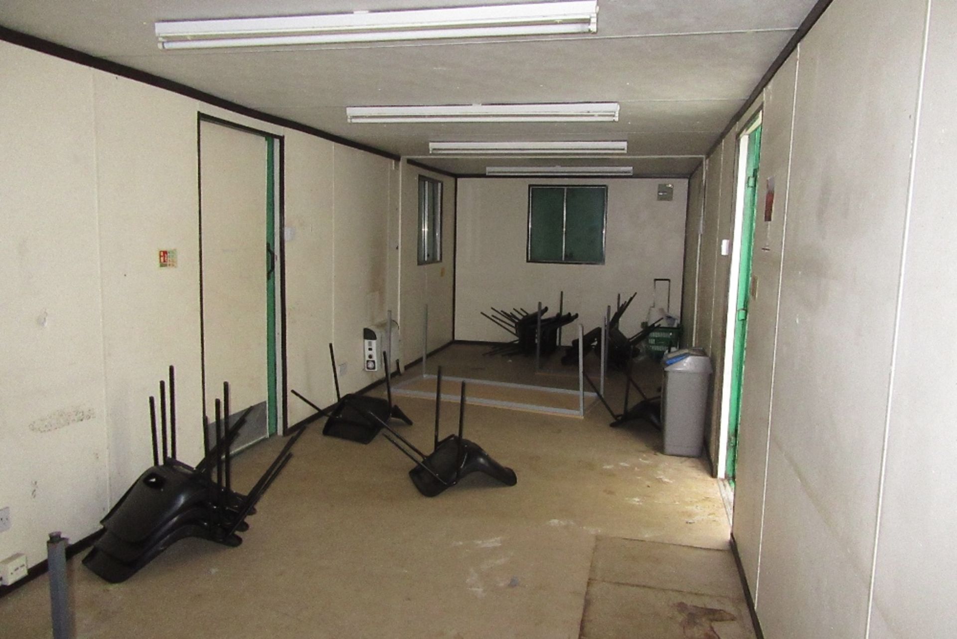 A404690 32ft x 10ft Anti Vandal Office - Image 4 of 5
