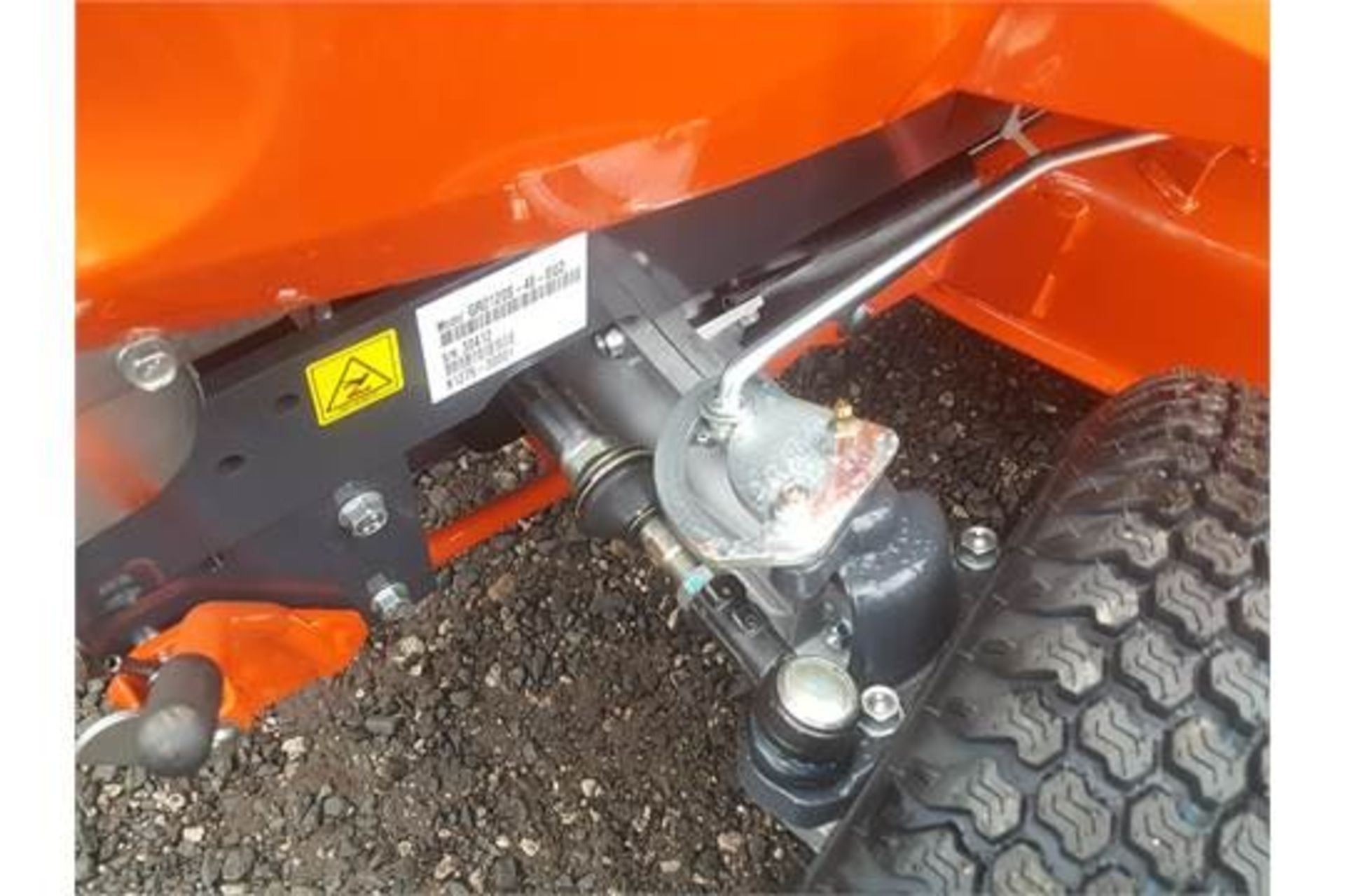 2016 Kubota GR2120 Diesel Mower 48inch deck with mulching kit - Image 7 of 10