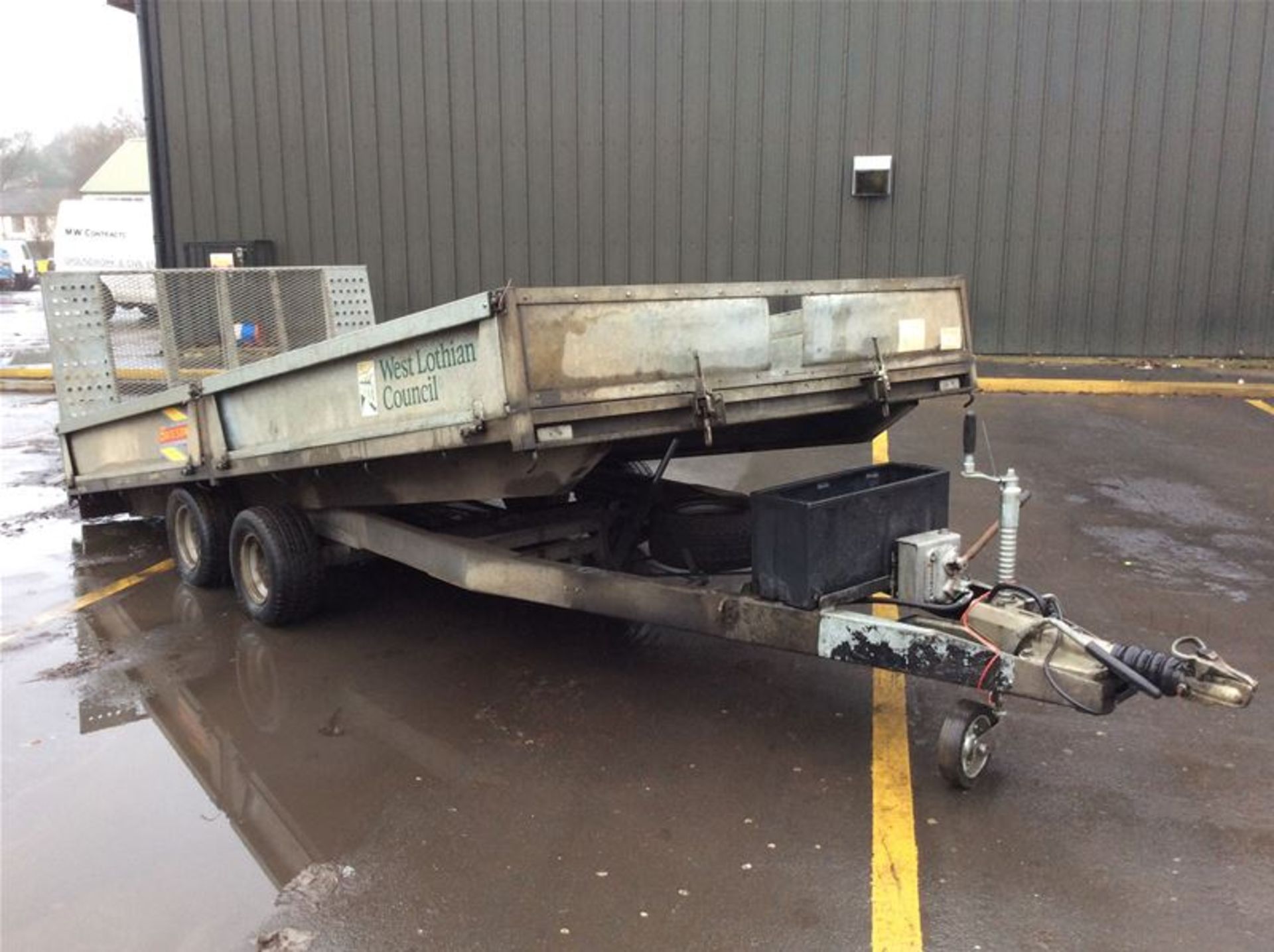 BATESON HYDRAULIC TILT TRAILER - 14 X 7 FT - GROSS WEIGHT 2750KG - Image 2 of 8