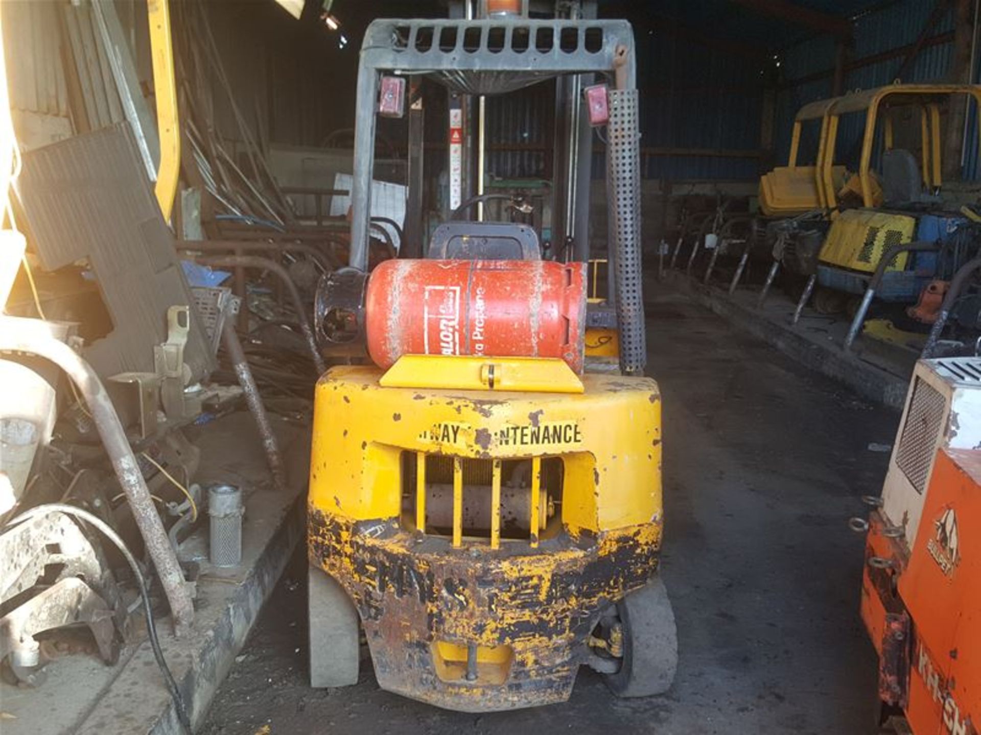 Hyster S 2.5 XL LPG Forklift with Side shift - Image 2 of 6