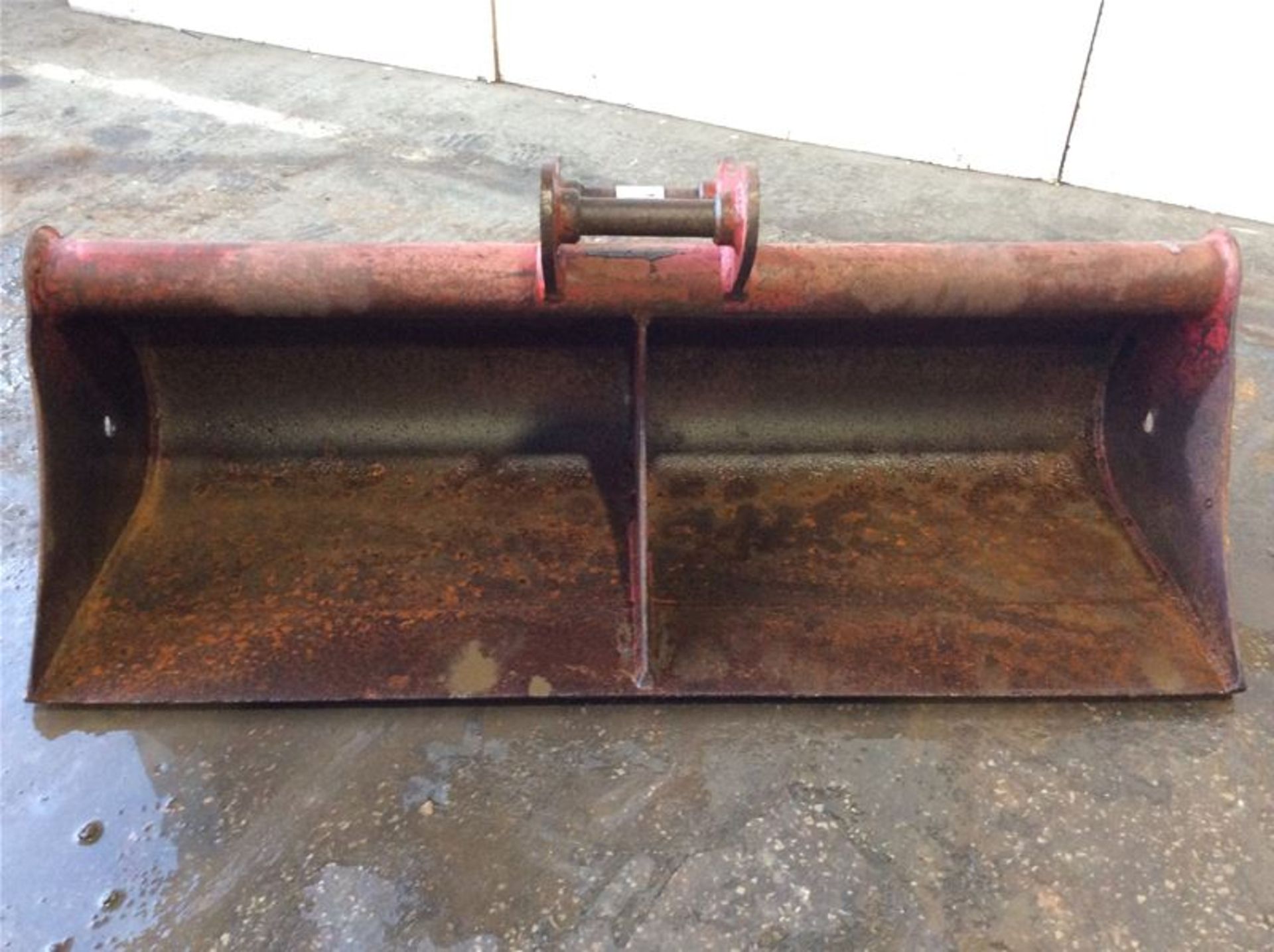 47INCH DITCHING / GRADING QUICK HITCH BUCKET - Bild 2 aus 4