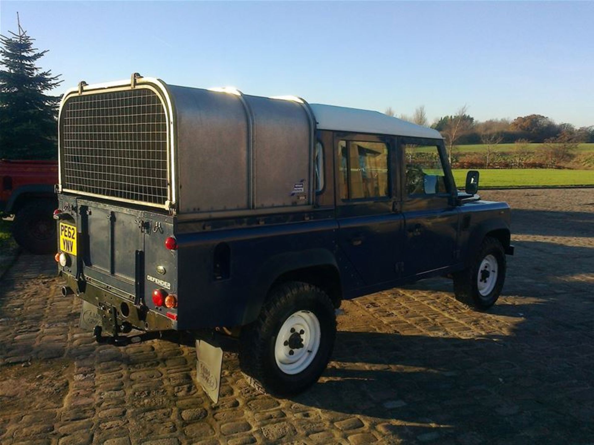 2012 Landrover 110 Double Cab - Image 3 of 10