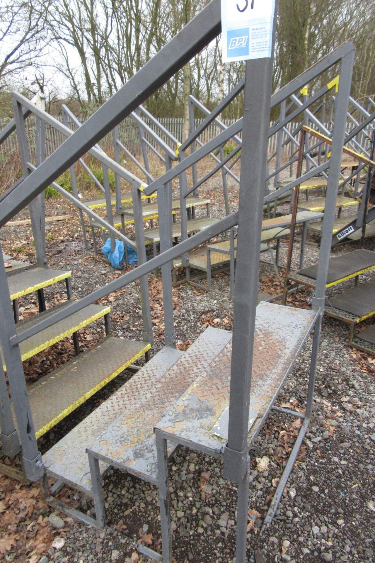 14 Steel 3 Rise Steps - Image 2 of 2